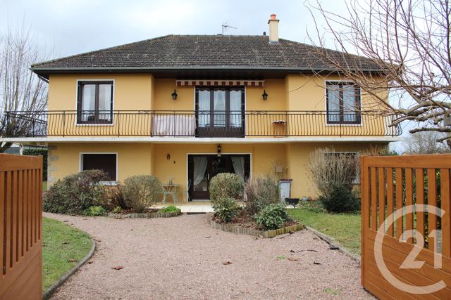 Maison à vendre - 6 pièces - 173,27 m2 - Sancoins - 18 - CENTRE