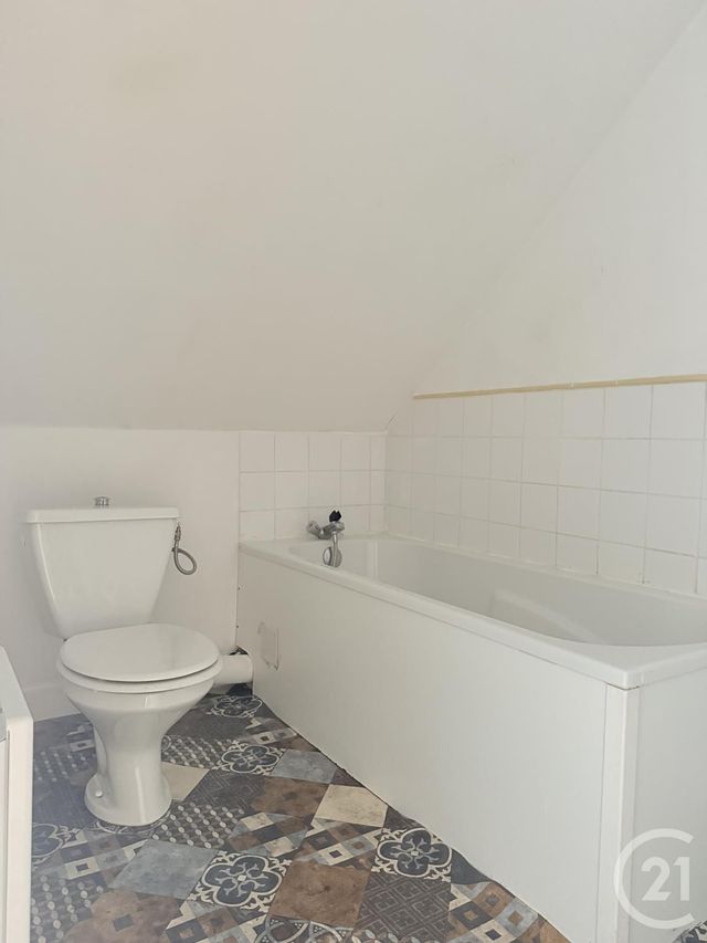 Appartement F2 à louer - 2 pièces - 32,69 m2 - Decize - 58 - BOURGOGNE