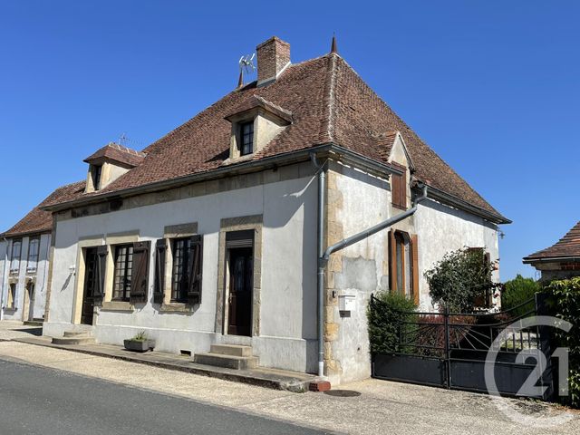 maison - ST HILAIRE - 03