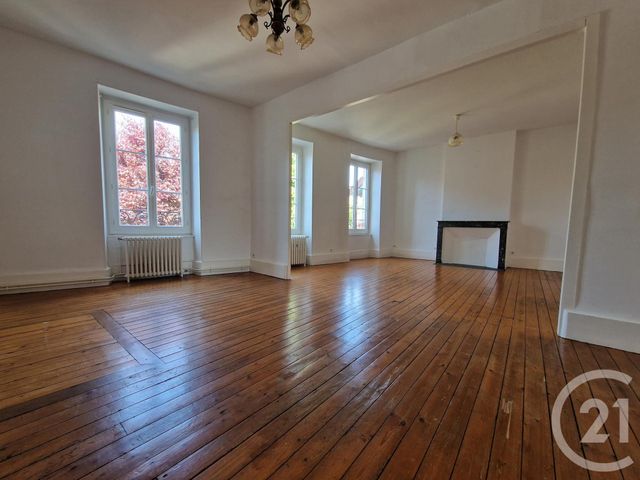 Appartement Duplex à louer - 5 pièces - 113 m2 - St Pierre Le Moutier - 58 - BOURGOGNE