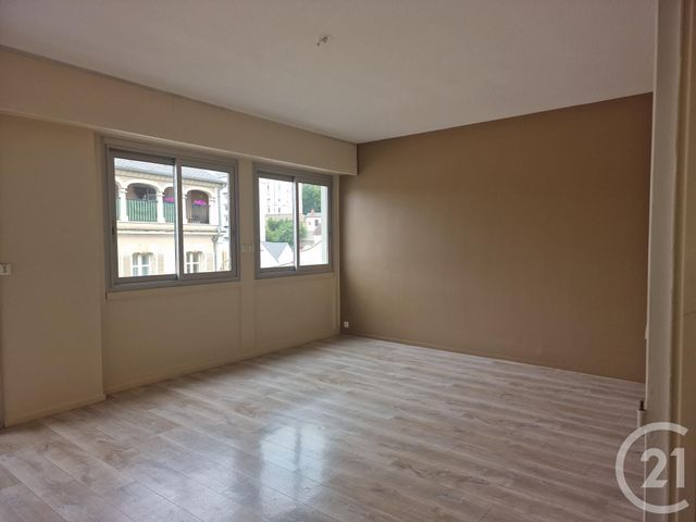 Appartement F3 &agrave; louer - 3 pi&egrave;ces - 76,11 m2 - Nevers - 58 - BOURGOGNE