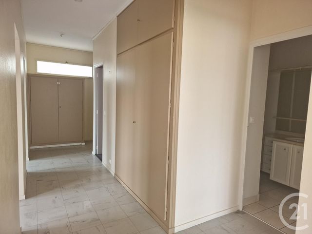 Appartement F3 &agrave; louer - 3 pi&egrave;ces - 76,11 m2 - Nevers - 58 - BOURGOGNE