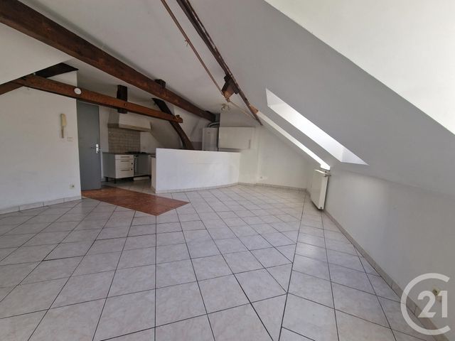 Appartement F4 à louer - 4 pièces - 72,63 m2 - Nevers - 58 - BOURGOGNE