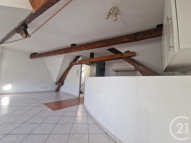 Appartement F4 à louer - 4 pièces - 72,63 m2 - Nevers - 58 - BOURGOGNE