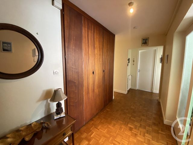 Afficher la photo en grand Appartement T3 à vendre - 3 pièces - 75,01 m2 - Nevers - 58 - BOURGOGNE