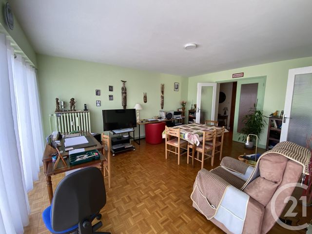 Afficher la photo en grand Appartement T3 à vendre - 3 pièces - 75,01 m2 - Nevers - 58 - BOURGOGNE