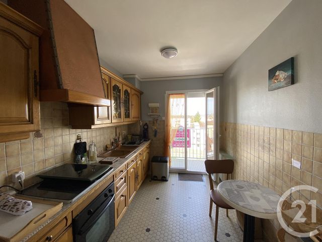 Afficher la photo en grand Appartement T3 à vendre - 3 pièces - 75,01 m2 - Nevers - 58 - BOURGOGNE