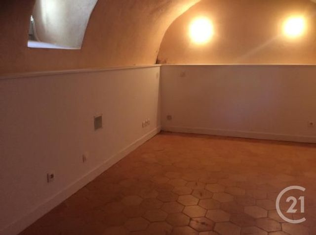 Afficher la photo en grand Appartement F3 à louer - 3 pièces - 84,80 m2 - Guerigny - 58 - BOURGOGNE