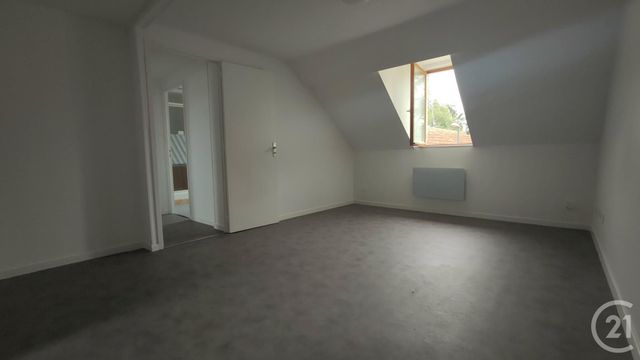 Appartement &agrave; louer - 3 pi&egrave;ces - 42 m2 - Sancoins - 18 - CENTRE
