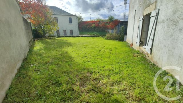 Appartement F3 à louer - 3 pièces - 70,01 m2 - St Pierre Le Moutier - 58 - BOURGOGNE