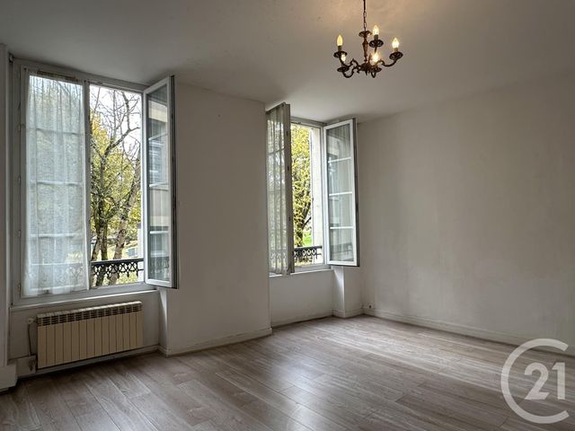 Appartement F2 à louer - 2 pièces - 50,52 m2 - Nevers - 58 - BOURGOGNE