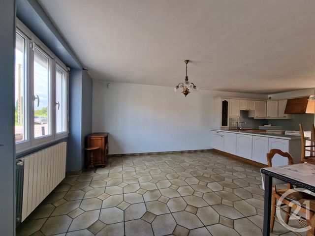 Maison à louer - 4 pièces - 99,97 m2 - Guerigny - 58 - BOURGOGNE