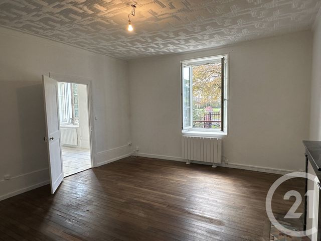 Maison à louer - 4 pièces - 92,11 m2 - Sancoins - 18 - CENTRE