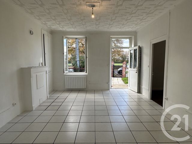 Maison à louer - 4 pièces - 92,11 m2 - Sancoins - 18 - CENTRE