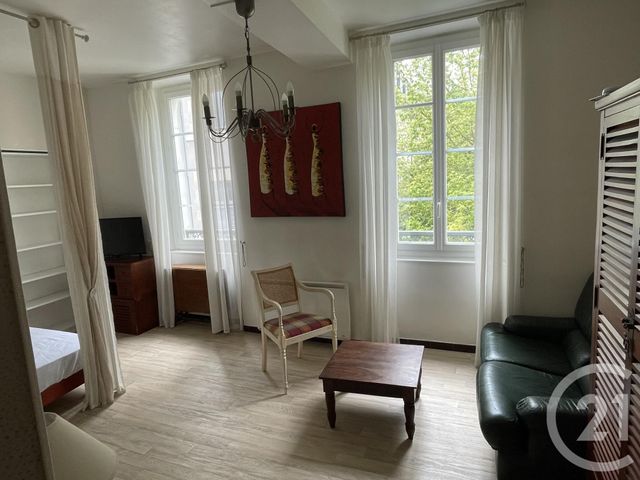Appartement T1 à louer - 1 pièce - 29,70 m2 - Nevers - 58 - BOURGOGNE