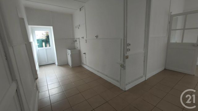 Commerce &agrave; louer - 70 m2 - 03 - AUVERGNE