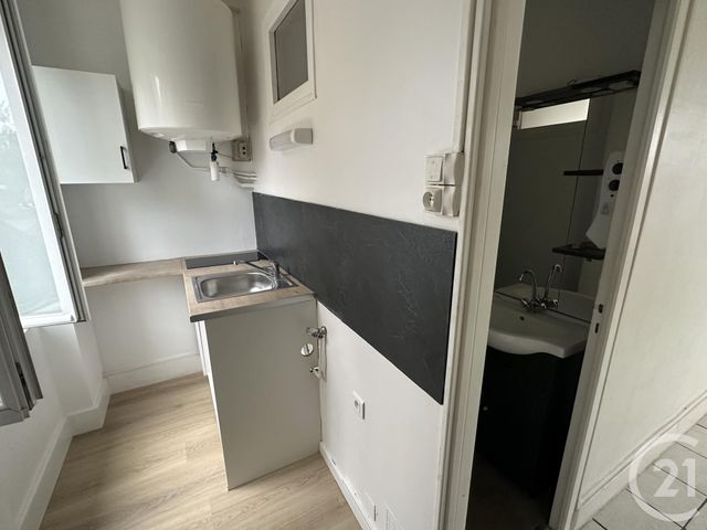 Appartement T2 à louer - 2 pièces - 27,60 m2 - Guerigny - 58 - BOURGOGNE