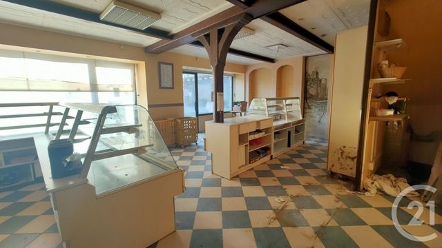 Commerce &agrave; louer - 200 m2 - 18 - CENTRE