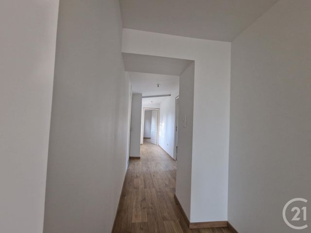 Appartement F3 &agrave; louer - 3 pi&egrave;ces - 79,24 m2 - Fourchambault - 58 - BOURGOGNE