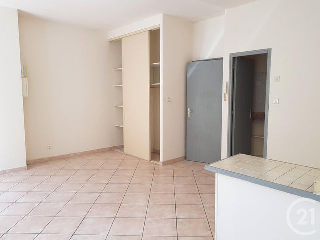 Appartement Studio &agrave; louer - 1 pi&egrave;ce - 29,30 m2 - Nevers - 58 - BOURGOGNE