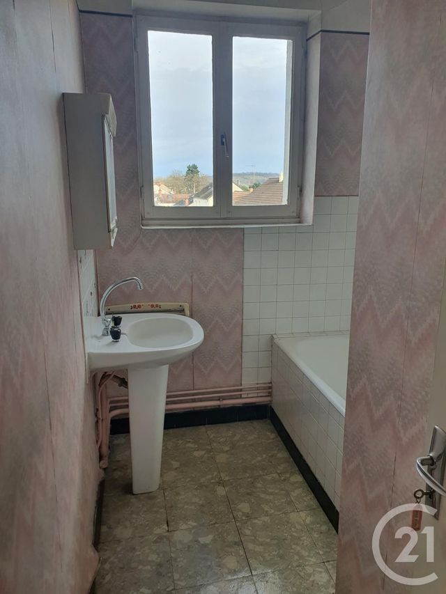 Maison &agrave; vendre - 4 pi&egrave;ces - 146 m2 - Fourchambault - 58 - BOURGOGNE