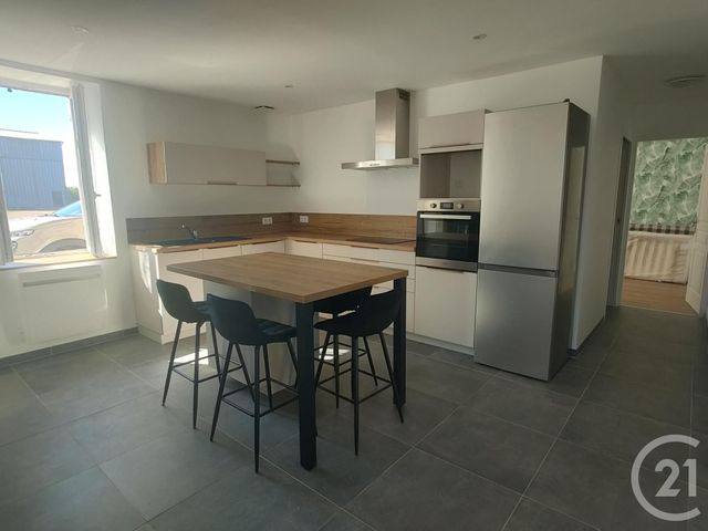 Maison &agrave; louer - 5 pi&egrave;ces - 93,57 m2 - Valigny - 03 - AUVERGNE