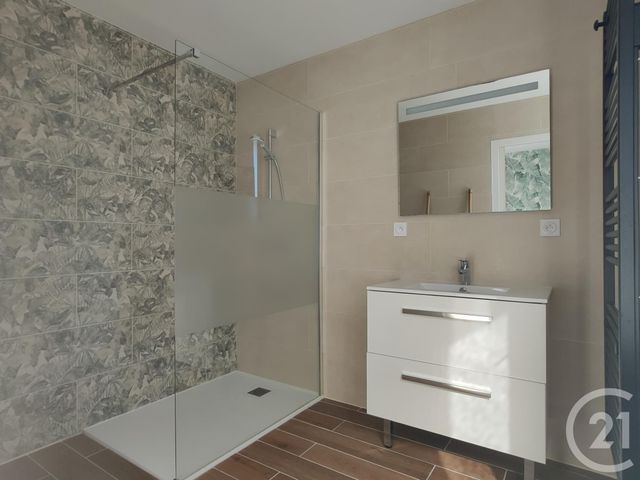 Maison &agrave; louer - 5 pi&egrave;ces - 93,57 m2 - Valigny - 03 - AUVERGNE