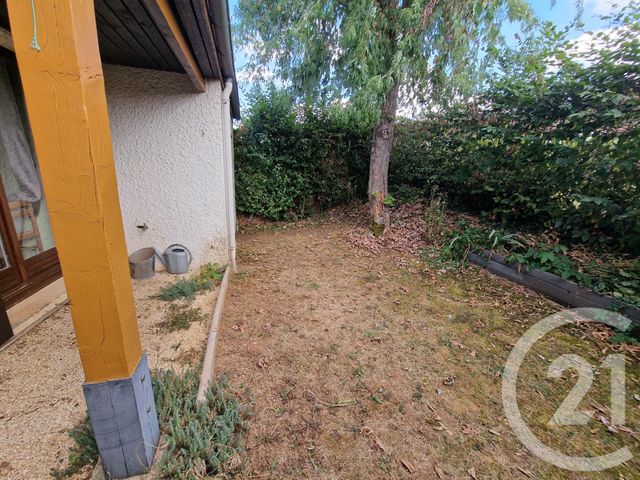 Maison &agrave; louer - 3 pi&egrave;ces - 75,97 m2 - Couleuvre - 03 - AUVERGNE