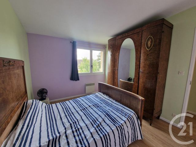 Maison &agrave; louer - 3 pi&egrave;ces - 75,97 m2 - Couleuvre - 03 - AUVERGNE