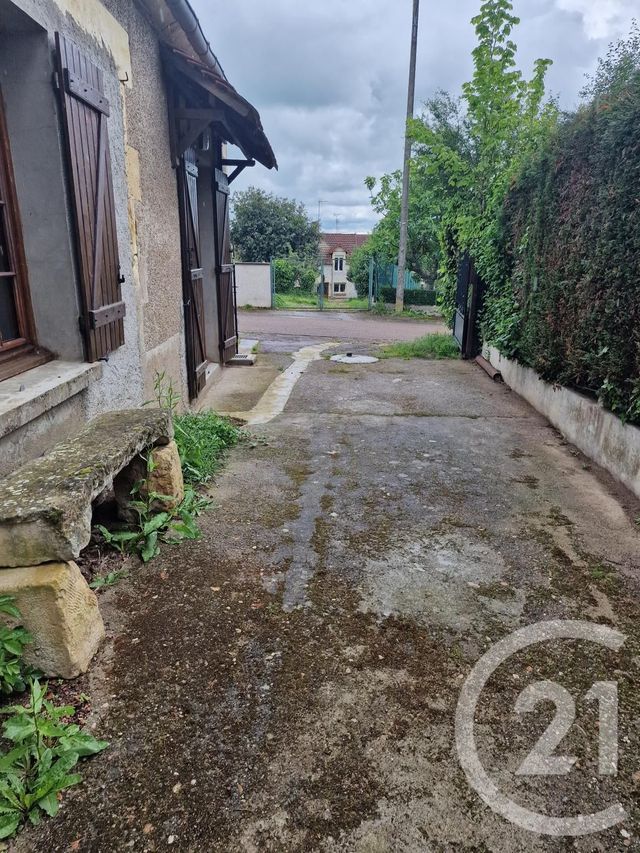 Appartement F3 &agrave; louer - 3 pi&egrave;ces - 69,61 m2 - Imphy - 58 - BOURGOGNE