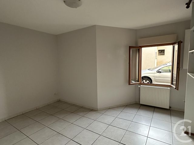 Appartement F4 &agrave; louer - 4 pi&egrave;ces - 85,78 m2 - Varennes Vauzelles - 58 - BOURGOGNE