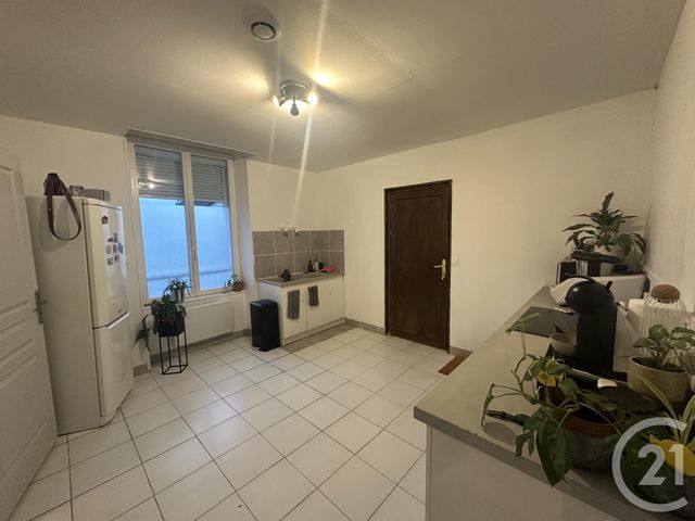 Appartement F3 &agrave; louer - 3 pi&egrave;ces - 61,20 m2 - Fourchambault - 58 - BOURGOGNE