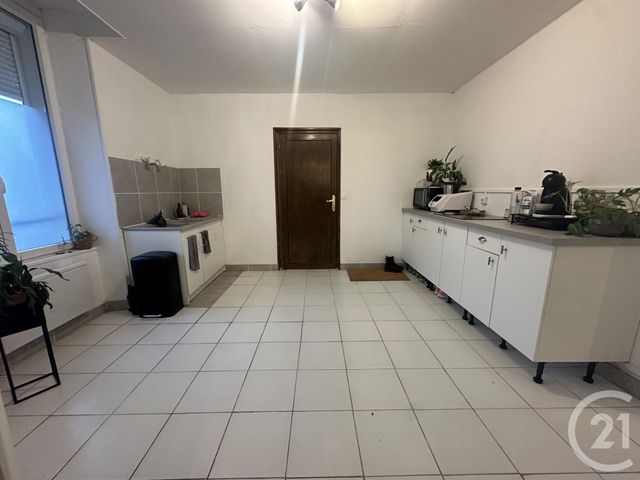 Appartement F3 &agrave; louer - 3 pi&egrave;ces - 61,20 m2 - Fourchambault - 58 - BOURGOGNE