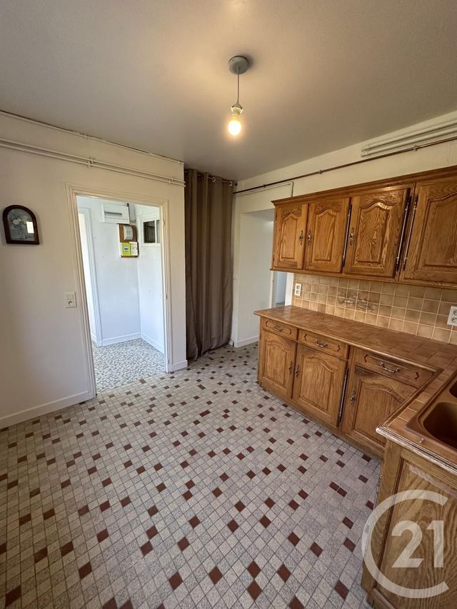 Appartement &agrave; louer - 3 pi&egrave;ces - 57 m2 - St Eloi - 58 - BOURGOGNE