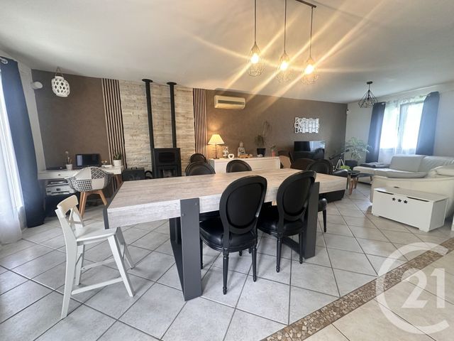 Maison &agrave; vendre - 5 pi&egrave;ces - 120 m2 - Cours Les Barres - 18 - CENTRE