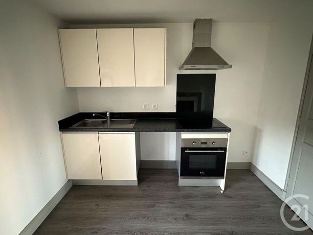 Appartement T2 &agrave; louer - 2 pi&egrave;ces - 44,50 m2 - Guerigny - 58 - BOURGOGNE