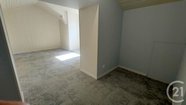 Maison &agrave; louer - 3 pi&egrave;ces - 90,82 m2 - Varennes Vauzelles - 58 - BOURGOGNE