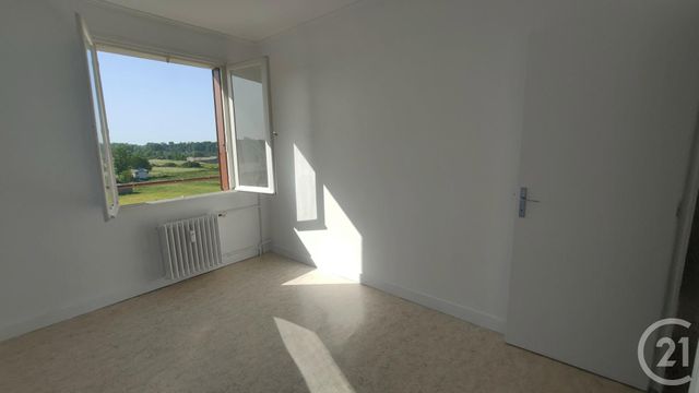 Appartement F4 &agrave; louer - 4 pi&egrave;ces - 73,44 m2 - Decize - 58 - BOURGOGNE