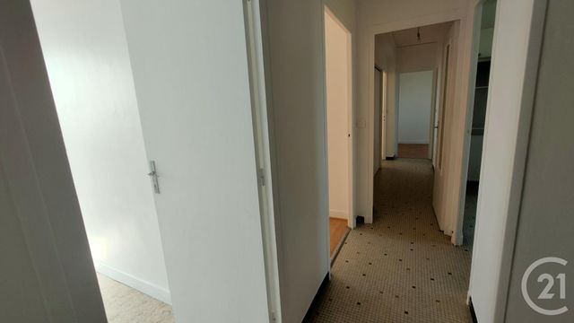 Appartement F4 &agrave; louer - 4 pi&egrave;ces - 73,44 m2 - Decize - 58 - BOURGOGNE