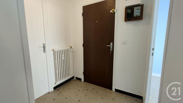 Appartement F4 &agrave; louer - 4 pi&egrave;ces - 73,44 m2 - Decize - 58 - BOURGOGNE