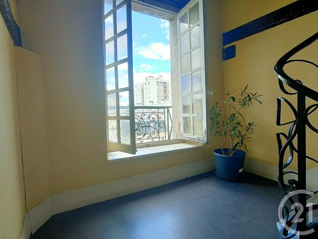 Appartement &agrave; louer - 3 pi&egrave;ces - 60,23 m2 - Nevers - 58 - BOURGOGNE