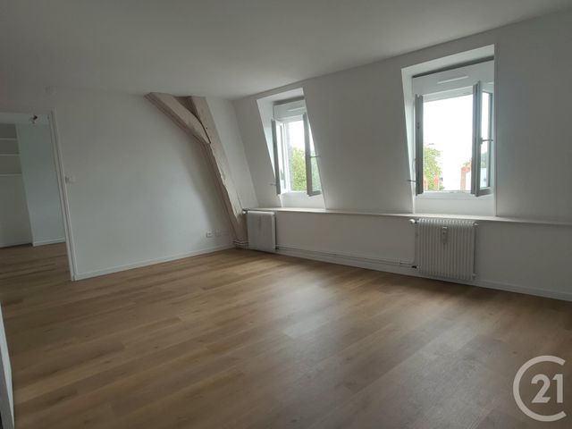 Appartement &agrave; louer - 3 pi&egrave;ces - 60,23 m2 - Nevers - 58 - BOURGOGNE