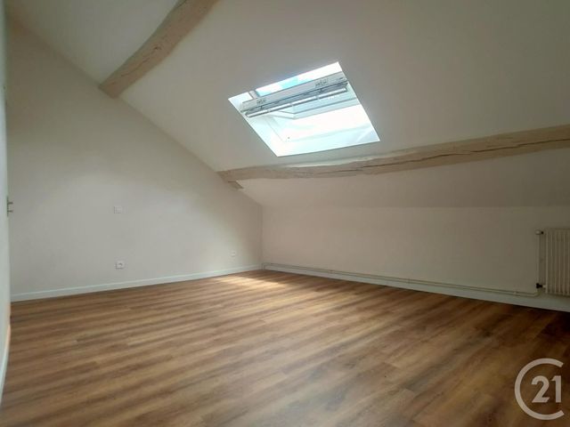 Appartement &agrave; louer - 3 pi&egrave;ces - 60,23 m2 - Nevers - 58 - BOURGOGNE