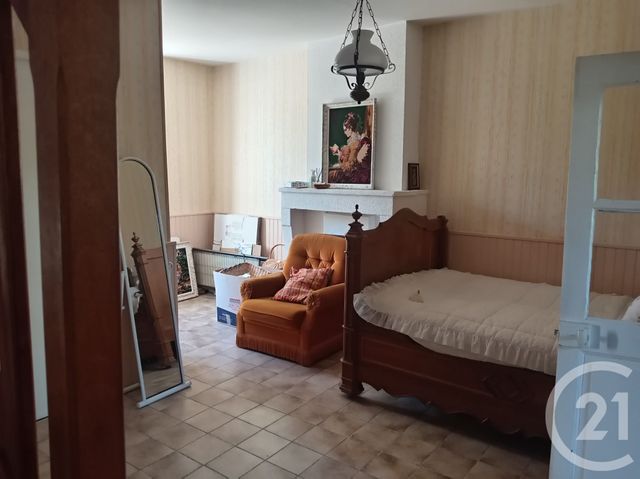 Maison &agrave; vendre - 9 pi&egrave;ces - 233,39 m2 - Torteron - 18 - CENTRE