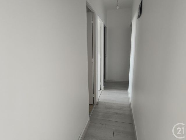 Appartement &agrave; louer - 3 pi&egrave;ces - 63,68 m2 - Decize - 58 - BOURGOGNE