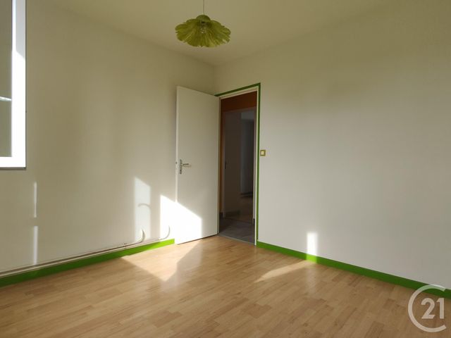 Maison &agrave; louer - 4 pi&egrave;ces - 73,31 m2 - Sauvigny Les Bois - 58 - BOURGOGNE