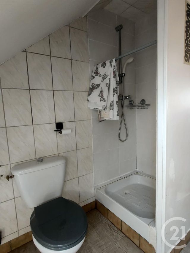 Appartement F2 &agrave; louer - 2 pi&egrave;ces - 29,41 m2 - Pougues Les Eaux - 58 - BOURGOGNE