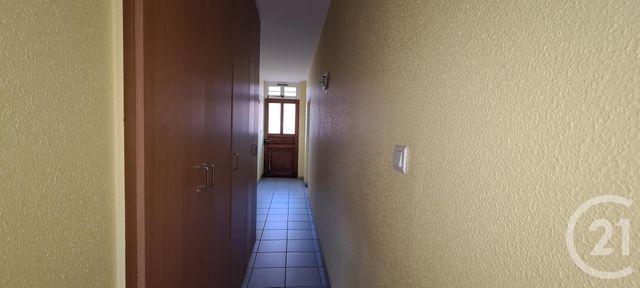Appartement F2 &agrave; louer - 2 pi&egrave;ces - 39,76 m2 - Lurcy Levis - 03 - AUVERGNE