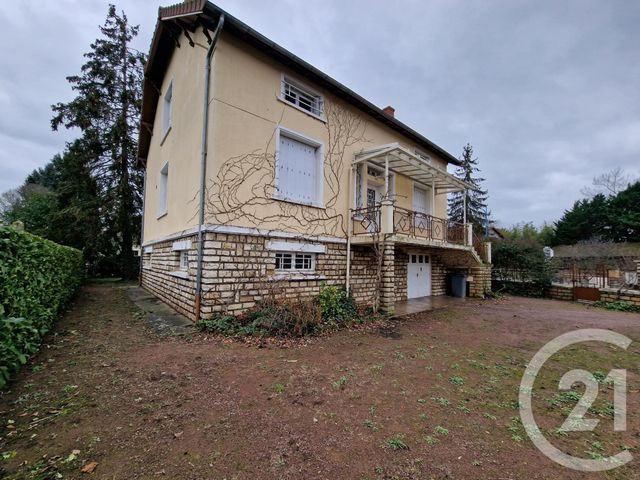 Maison &agrave; louer - 6 pi&egrave;ces - 150,74 m2 - Le Veurdre - 03 - AUVERGNE