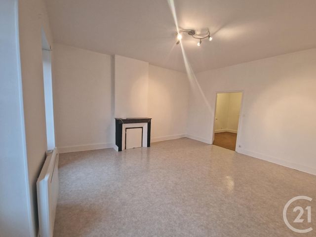 Maison &agrave; louer - 4 pi&egrave;ces - 96,86 m2 - St Parize Le Chatel - 58 - BOURGOGNE